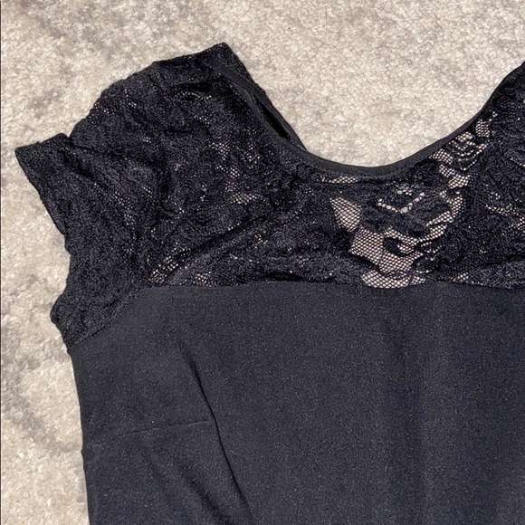 Black peplum dress with lace top - Picture 2 of 3